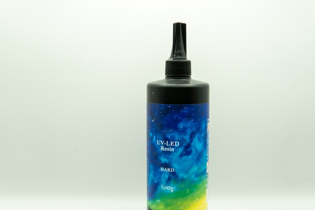 UV-LEDレジン液のボトル